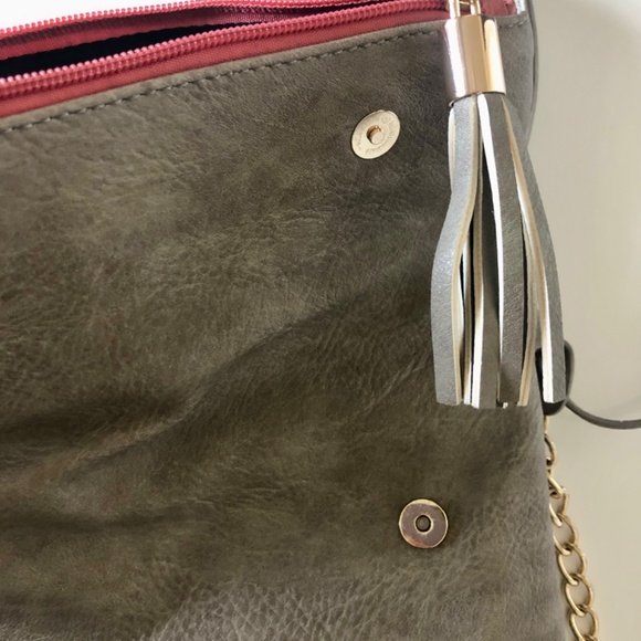 JEANE & JAX Luxury Vegan Leather Crossbody or Clutch - Picture 11 of 15